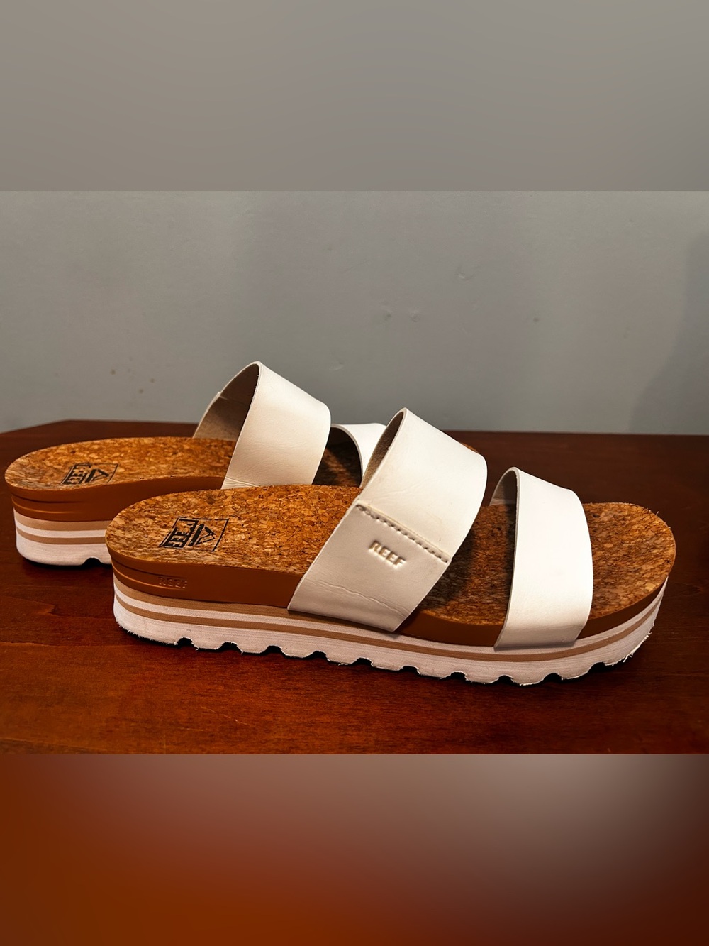 Reef White Double-Strap Cork Platform Slide Sandals size 8 - Picture 4 of 13